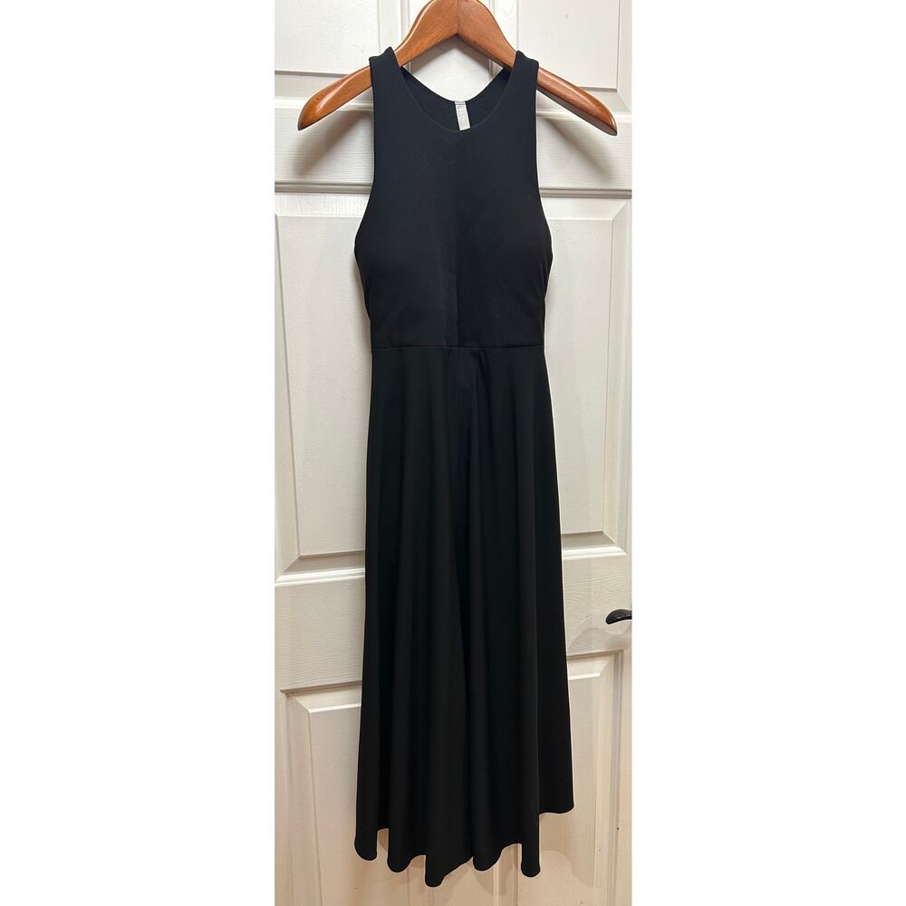 Athleta Winona Midi Racerback Dress with a Keyhole Cutout in Black, Size M